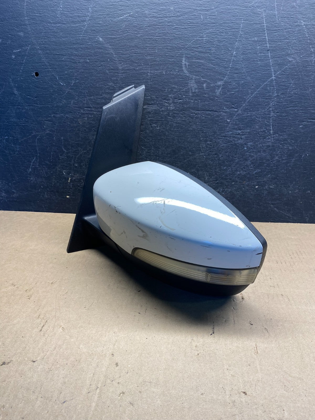 2013 to 2016 Ford C-Max Left Driver Side View Door Turn Signal Mirror AG3188 DG2