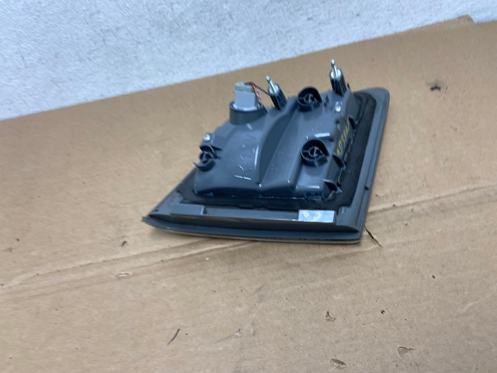 2010 2011 2012 Mazda CX-9 Tail Light Inner Right Passenger Rh Side AD3805 LK5