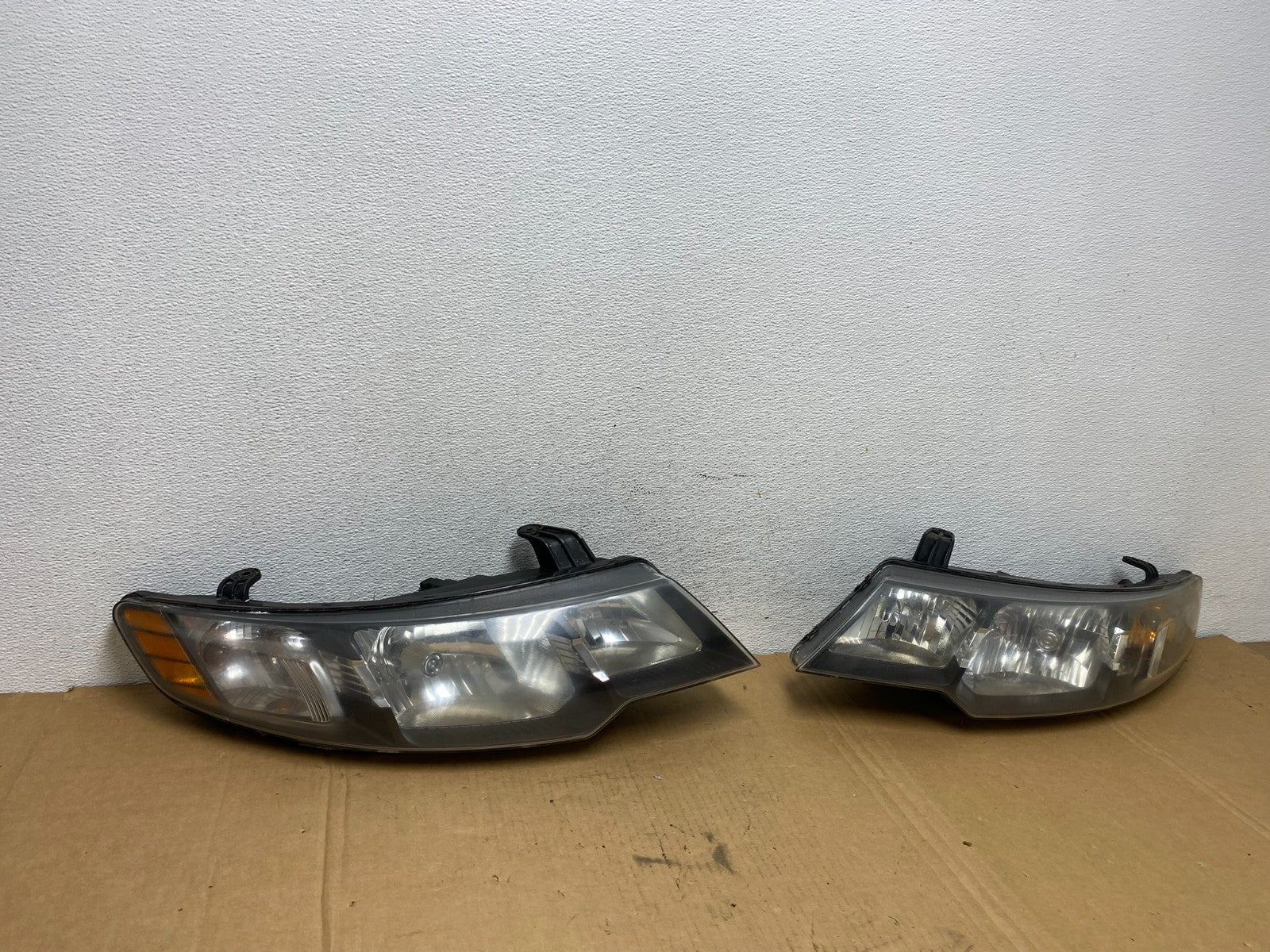 2010 2011 2012 Kia Forte Left+Right Side Headlights Halogen AD2674 DW2