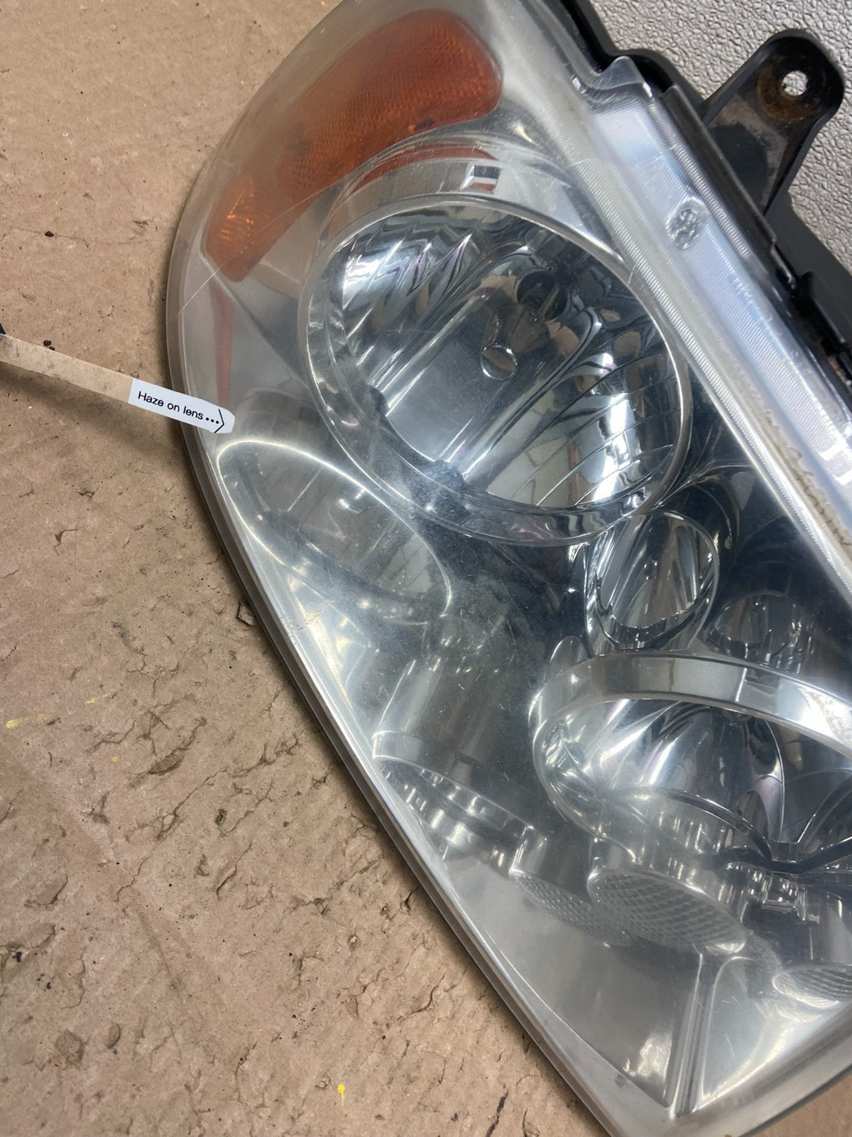 2003 - 2006 Lincoln Navigator Right RH Side Headlight Halogen Y2939 DW5