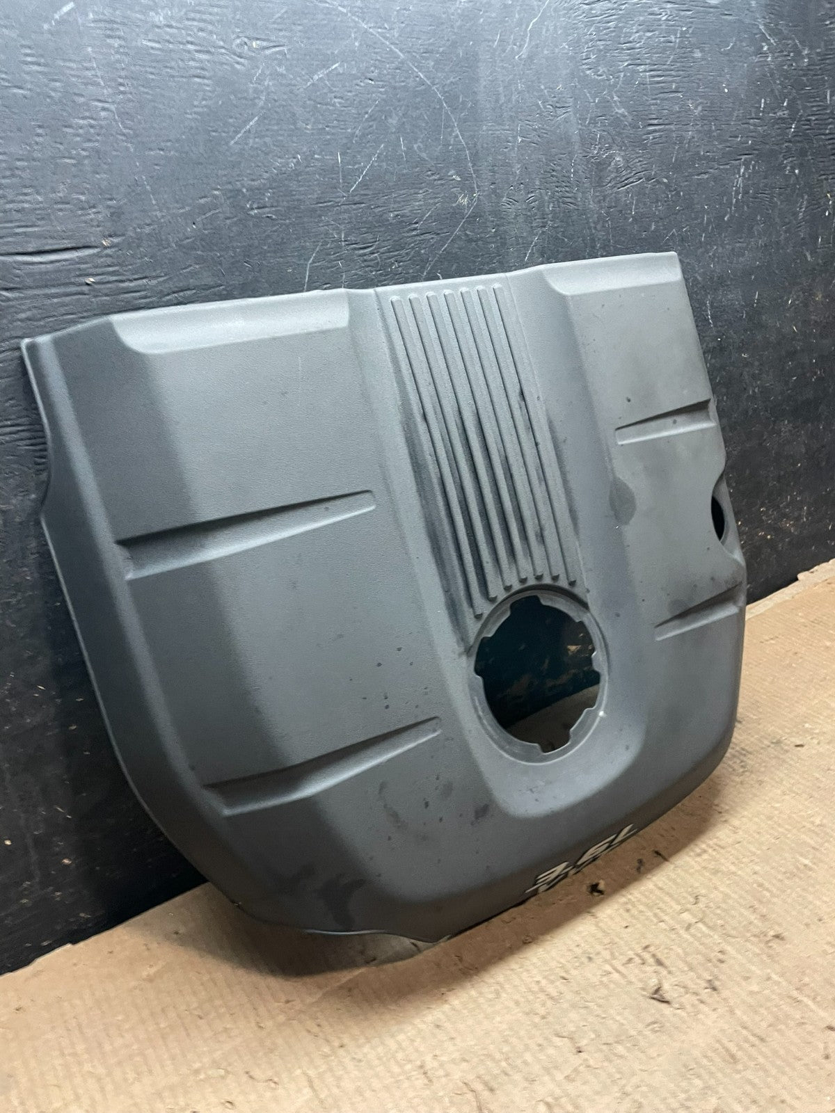 2012 to 2014 Jeep Grand Cherokee 3.6L Engine Cover OEM y6574 DG1