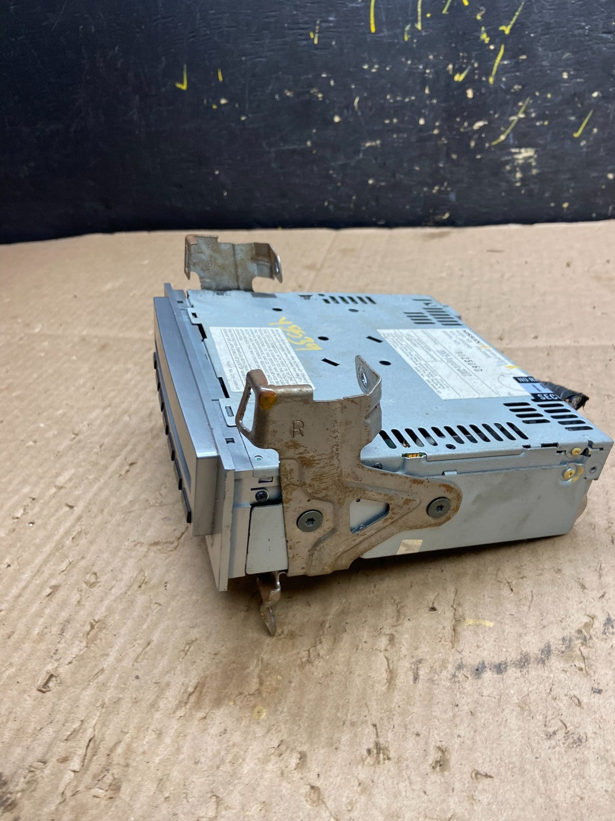 2007 to 2009 Nissan Altima 6 Disc Cd Changer y5539 DG2