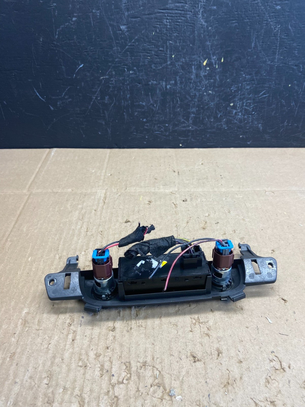 2007 - 2014 Chevrolet Tahoe Yukon Pedal Traction Control Switch OEM ab9803 DG4