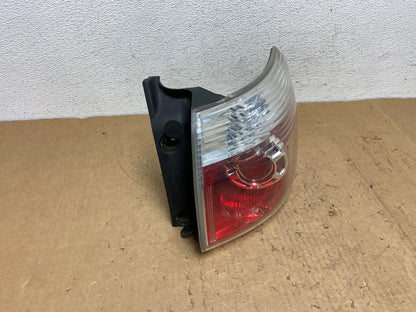 2007 to 2012 GMC Acadia Halogen Tail Light Right Passenger RH Side AD0453 LK2