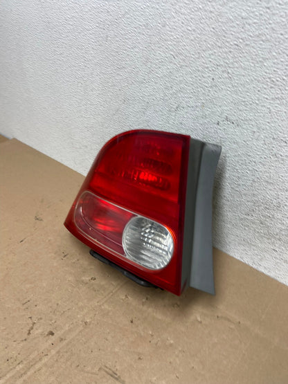 2006 2007 2008 Honda Civic Sedan Left Driver Lh Tail Light AE6061 LK1