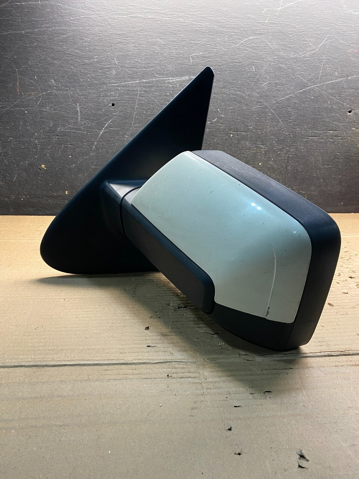 2007-2011 Ford Expedition Left Driver View Door Mirror AA3354 MS2