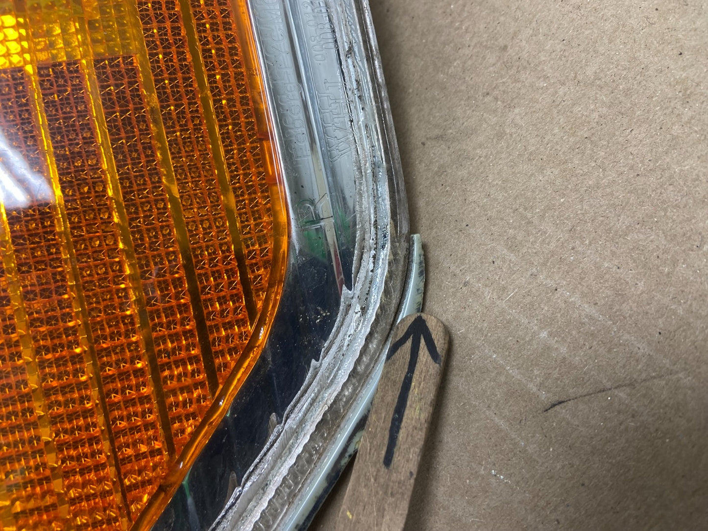 2000 - 2001 Toyota Camry Front Right Passenger RH Turn Signal AE6911 DW4