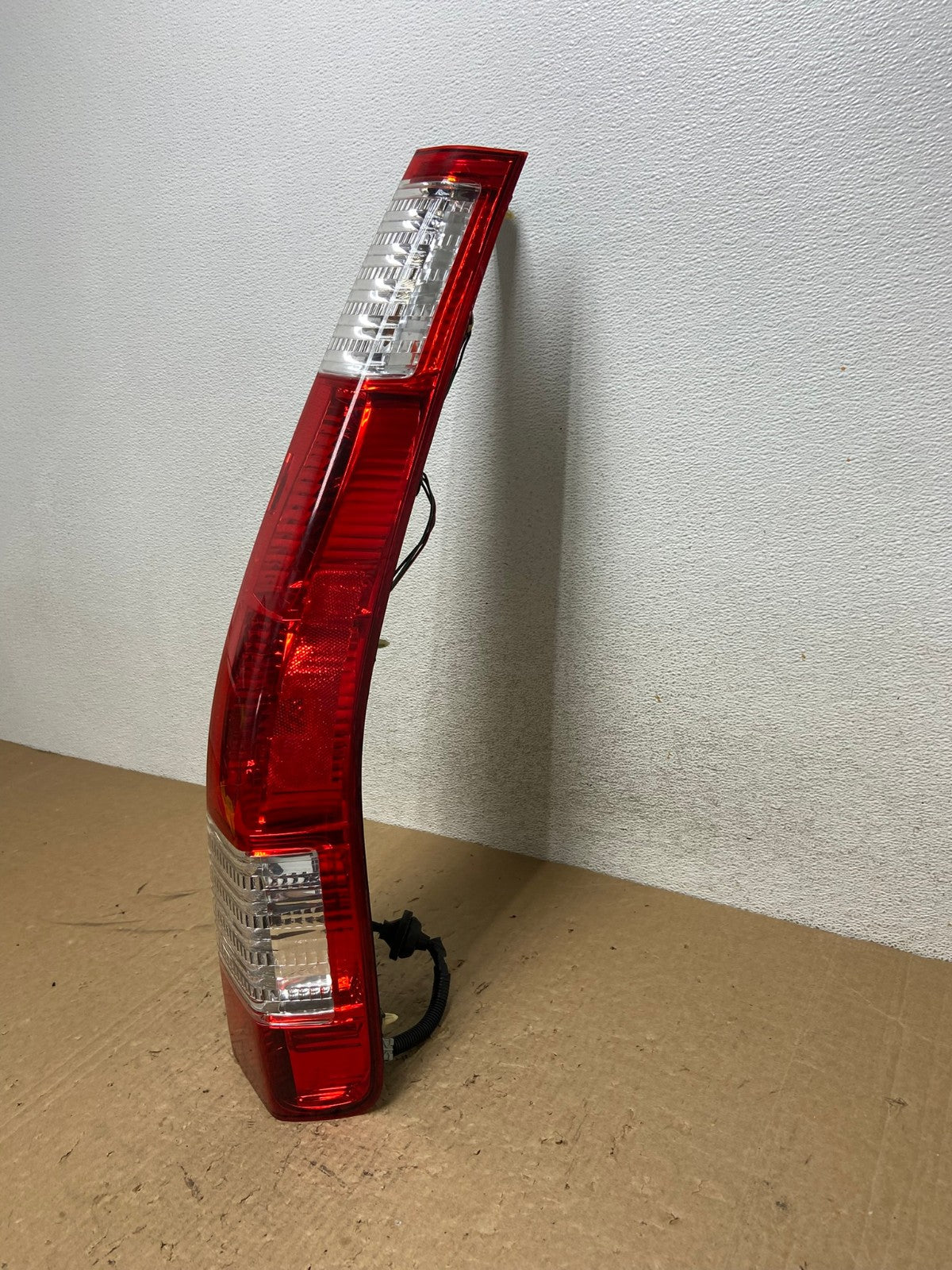 2005 to 2006 Honda Cr-v Crv Right Passenger Side Tail Light AG1191 LK1