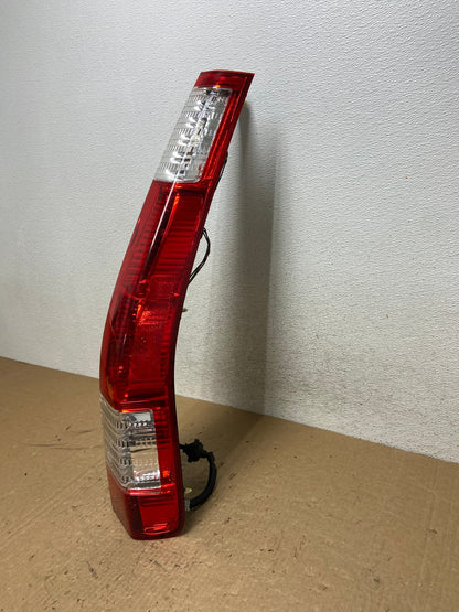 2005 to 2006 Honda Cr-v Crv Right Passenger Side Tail Light AG1191 LK1