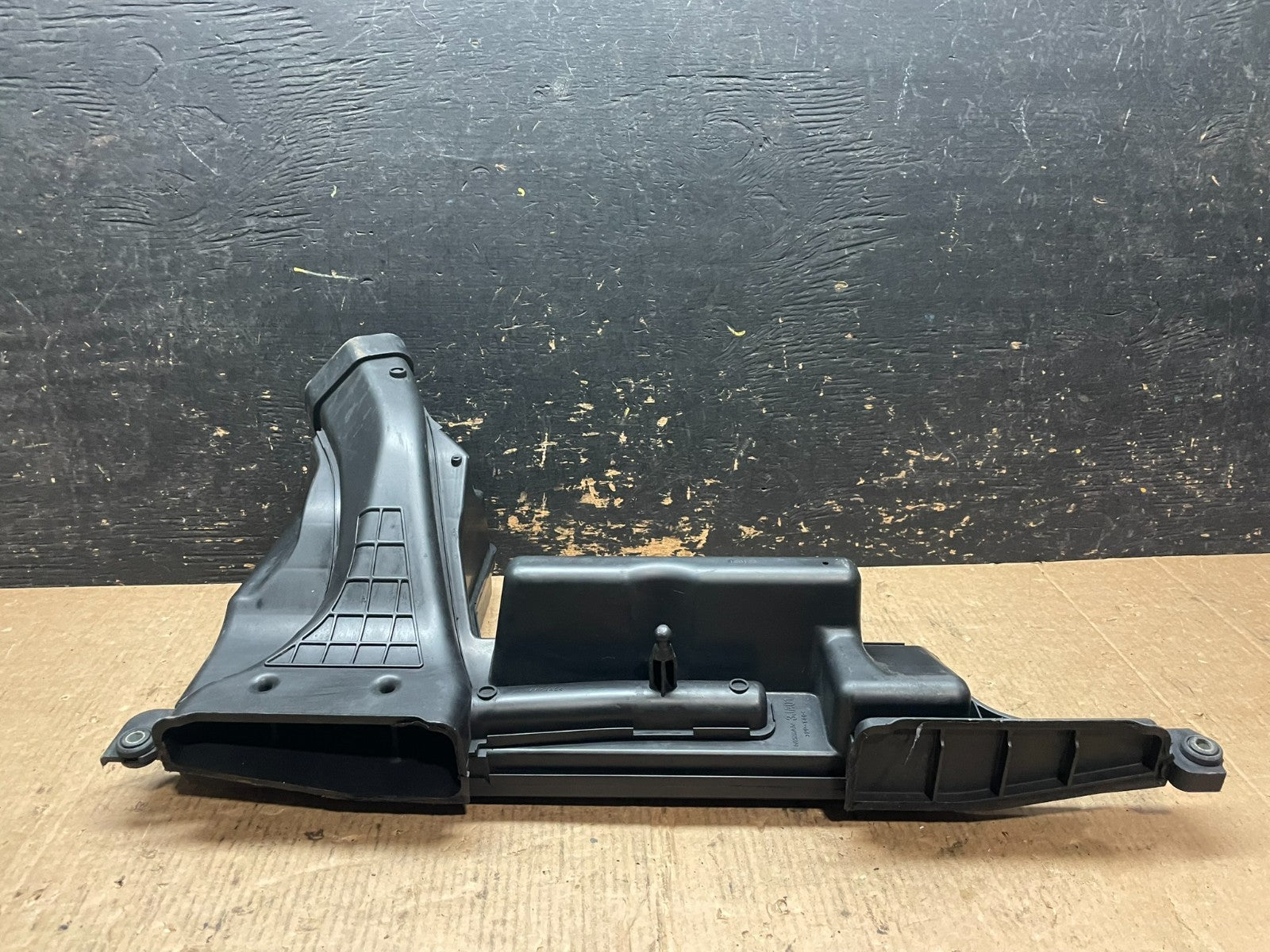 2013-2016 Nissan Pathfinder Upper Air Intake Duct OEM Z6076 DG3