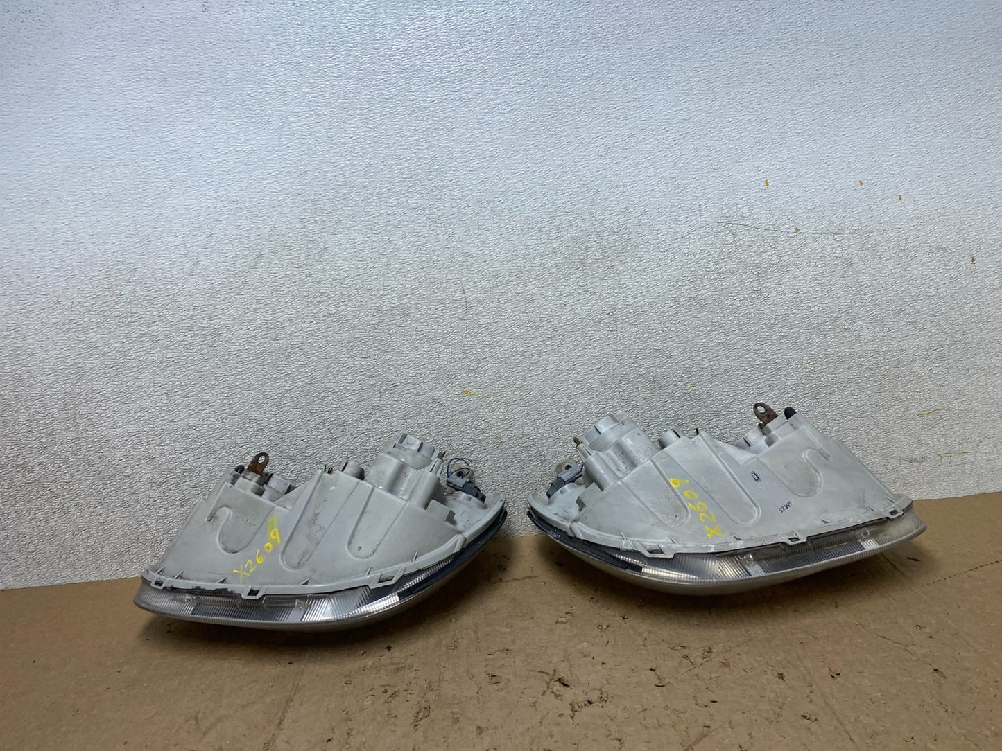 2002 - 2005 Hyundai Sonata Left+Right Headlights Halogen Oem X2609 DW11