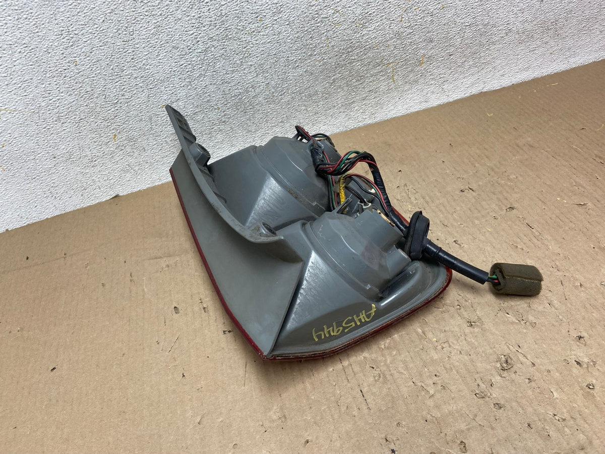 2003 2004 2005 Honda Pilot Right Passenger RH Side Tail Light AH5944 LK6