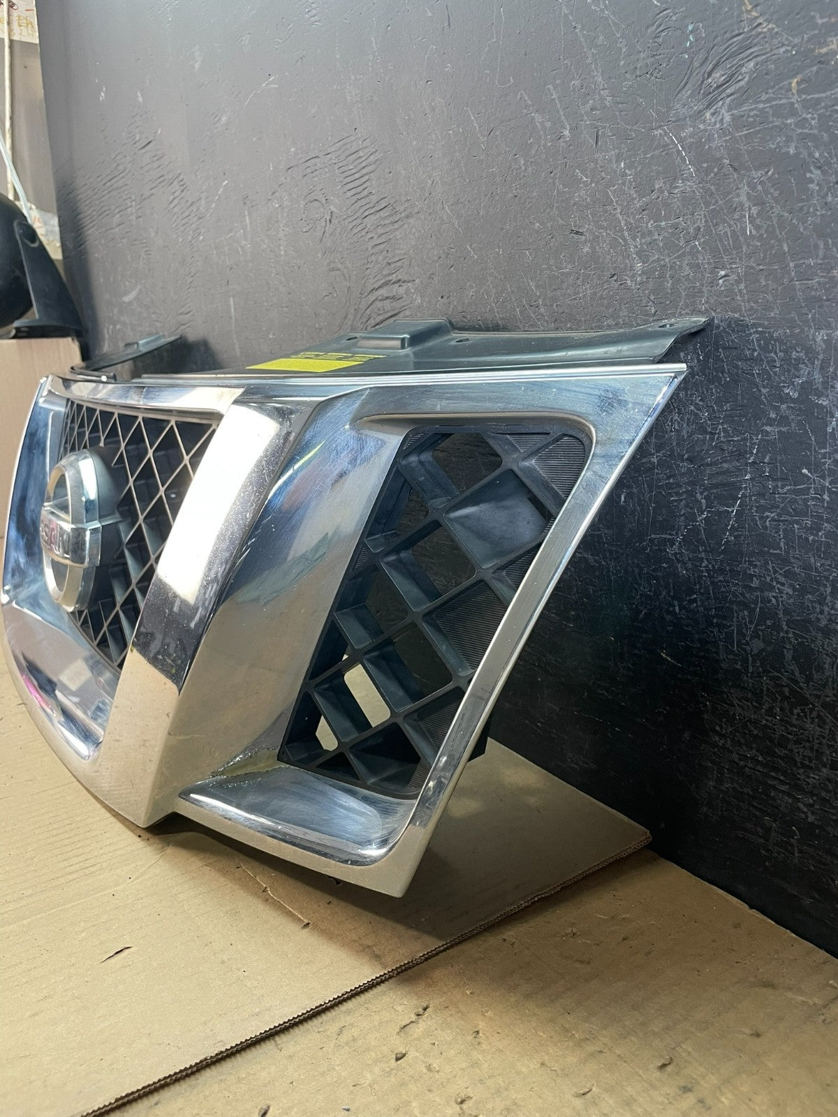 2008 to 2012 Nissan Pathfinder Front Upper Chrome Grill Grille AD5776 DG1