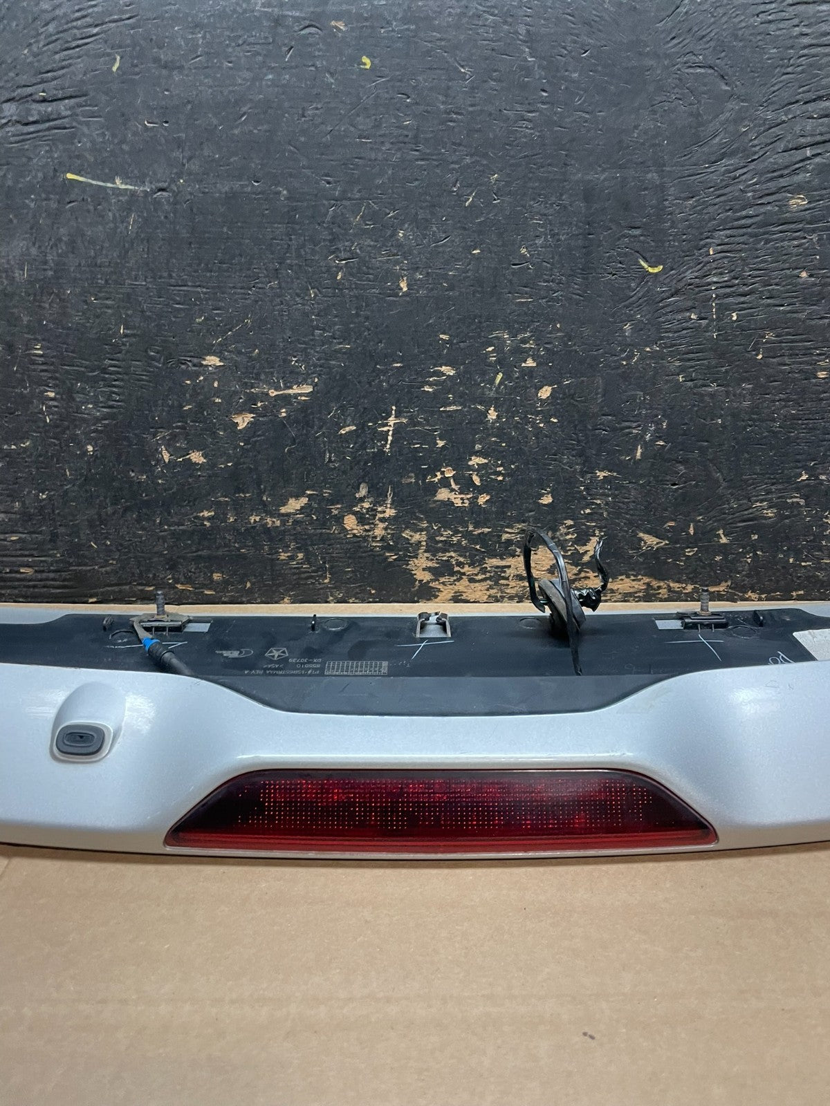 2007 to 2010 Jeep Compass Spoiler 3RD Third Break Light Rear OEM Y9235 DG6