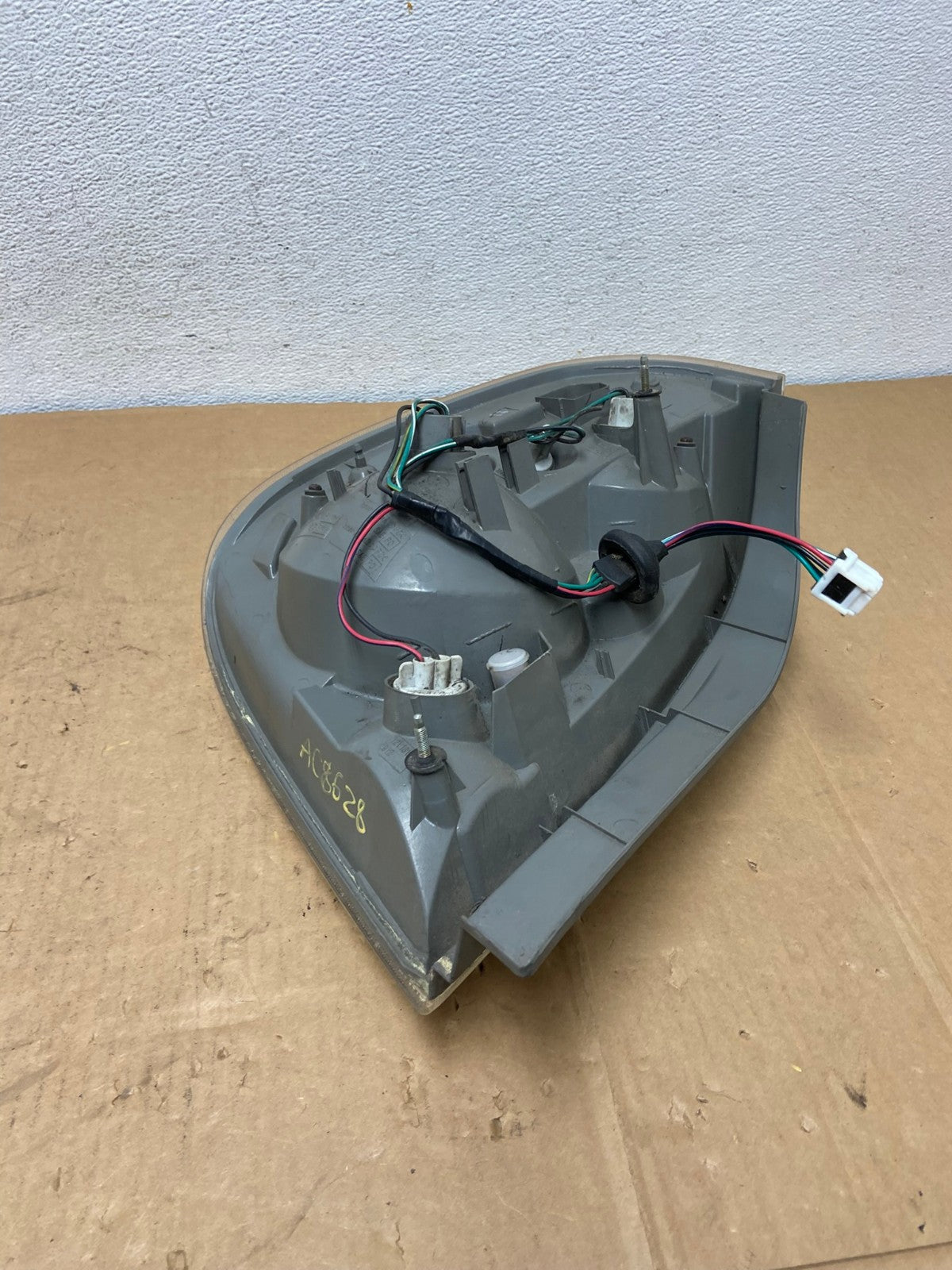 2005 to 2006 Nissan Altima Tail Light Right Passenger RH Side AC58628 LK5