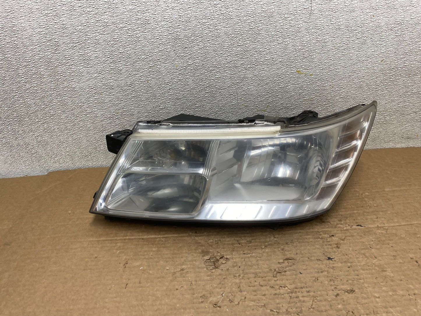 2009 to 2017 Dodge Journey Headlight Left Driver Lh Side Halogen Z3023 PS0