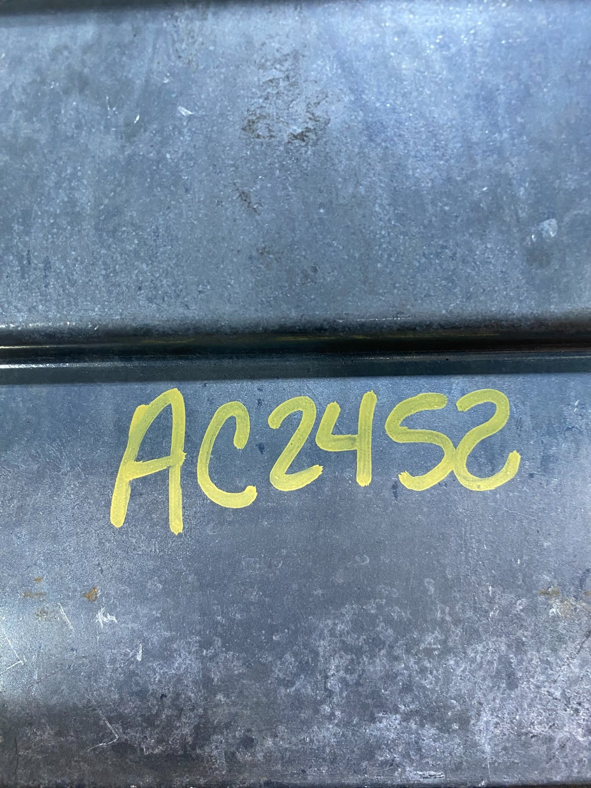 2004 Ford Explorer Engine Control Computer 4l2a-12a650-afc  AC2452 DG3