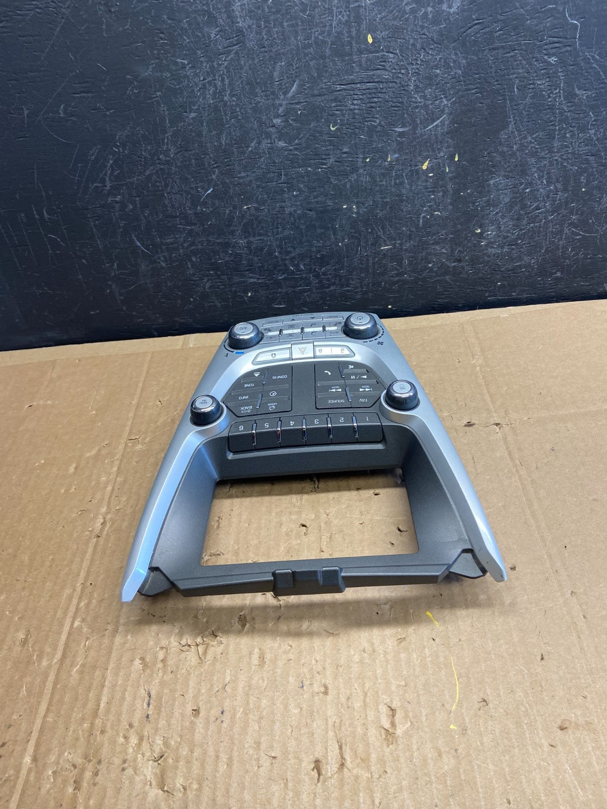 2012-2015 Chevy Equinox Terrain Radio Face Climate Control Panel Bezel ad2279 DG3
