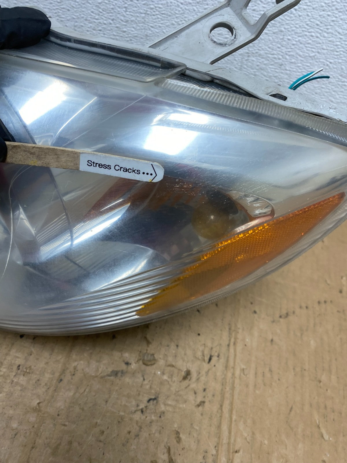 2005 to 2008 Toyota Corolla Left Driver LH Side Headlight AC8173 DW4