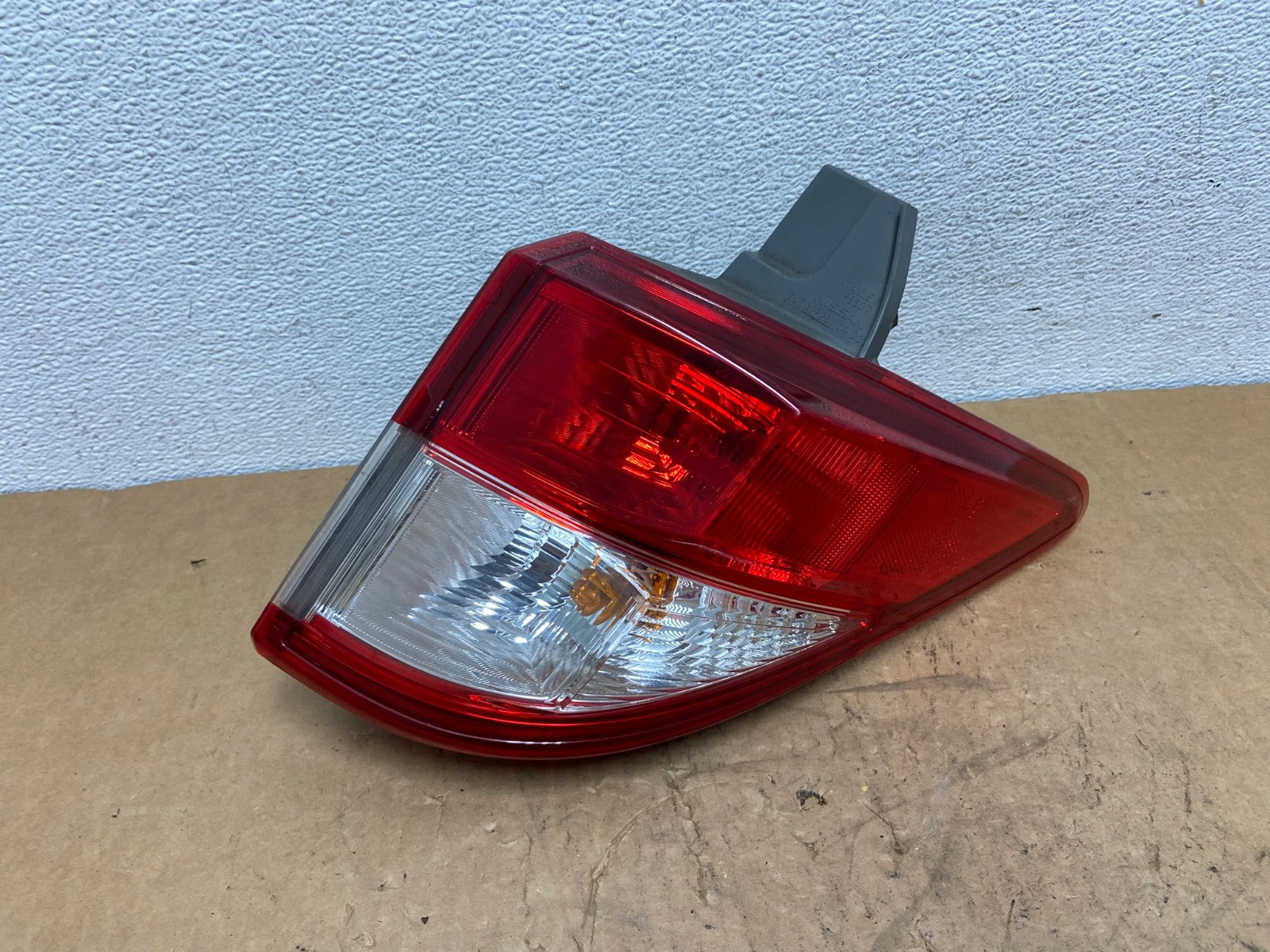 2011 to 2017 Nissan Quest Right Passenger RH Side Tail Light AD1377 LK0