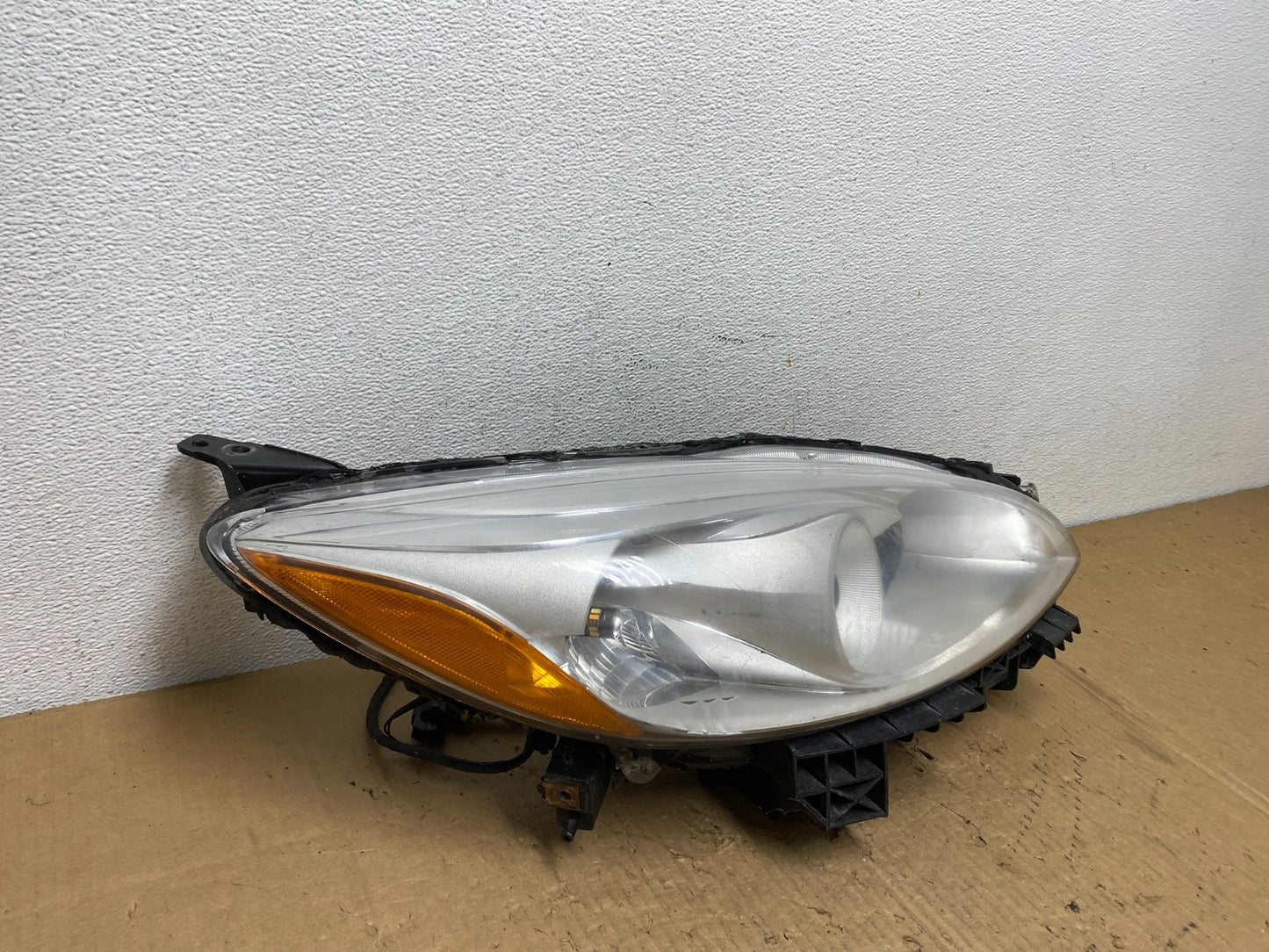 2012 to 2015 Mazda 5 Right Passenger RH Headlight Halogen Lamp AD2471 DW2