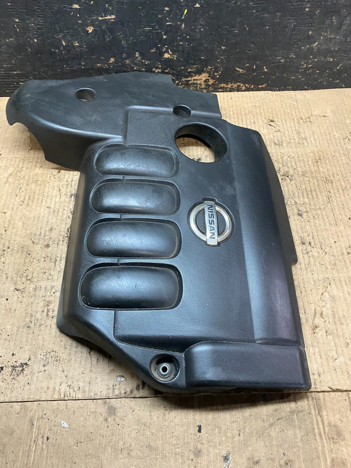2007 to 2013 Nissan Altima 2.5 L Engine Cover U6132 DG2