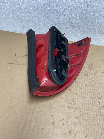 2003 to 2004 Mercedes W203 C-Class Right Passenger Tail Light AG05645