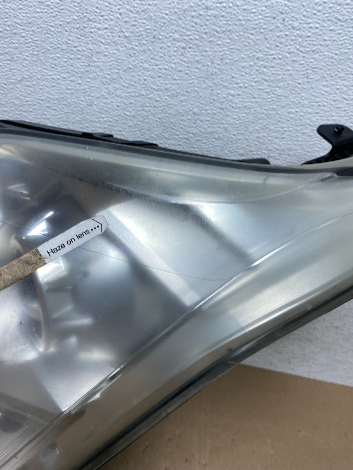 Halogen 2010 to 2016 Cadillac SRX Left Driver LH Side Headlight AE6782 DW4