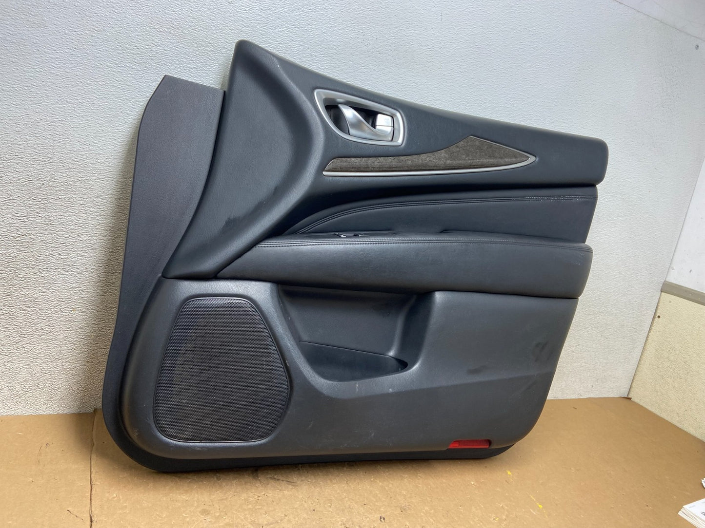 2013 2015 Infiniti JX35 QX60 Front Right Passenger Door Trim Panel Z7976 DG2