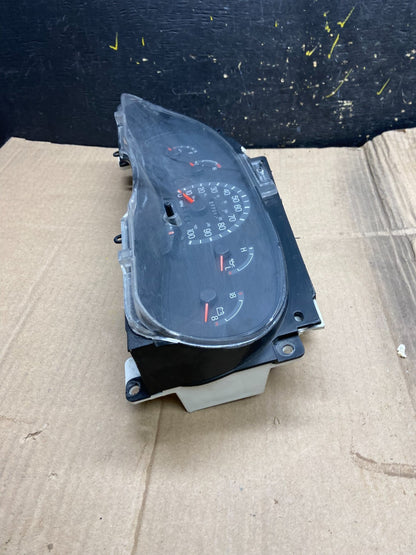 2001 - 2002 Ford Econoline E250 E350 Van Speedometer Instrument Cluster X1715 DG2