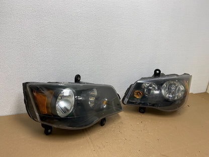 2008 to 2016 Chrysler Town and Country Left+Right Side Headlights AB6841 DW2