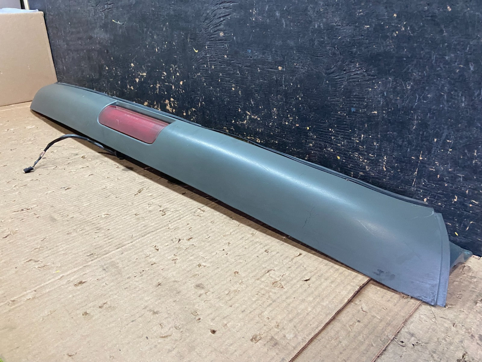 1996 to 2002 Chevrolet Express 3rd Third Brake Light Trim Spoiler Z3264 DG2