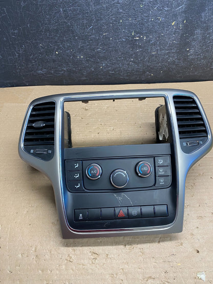 2011-2013 Jeep Grand Cherokee Center Radio Climate Control Bezel Vent AG8364 DG0