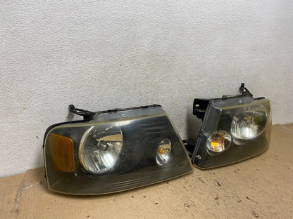 2004 to 2008 Ford F-150 F150 Left+Right Halogen Headlights AH6634 DW1