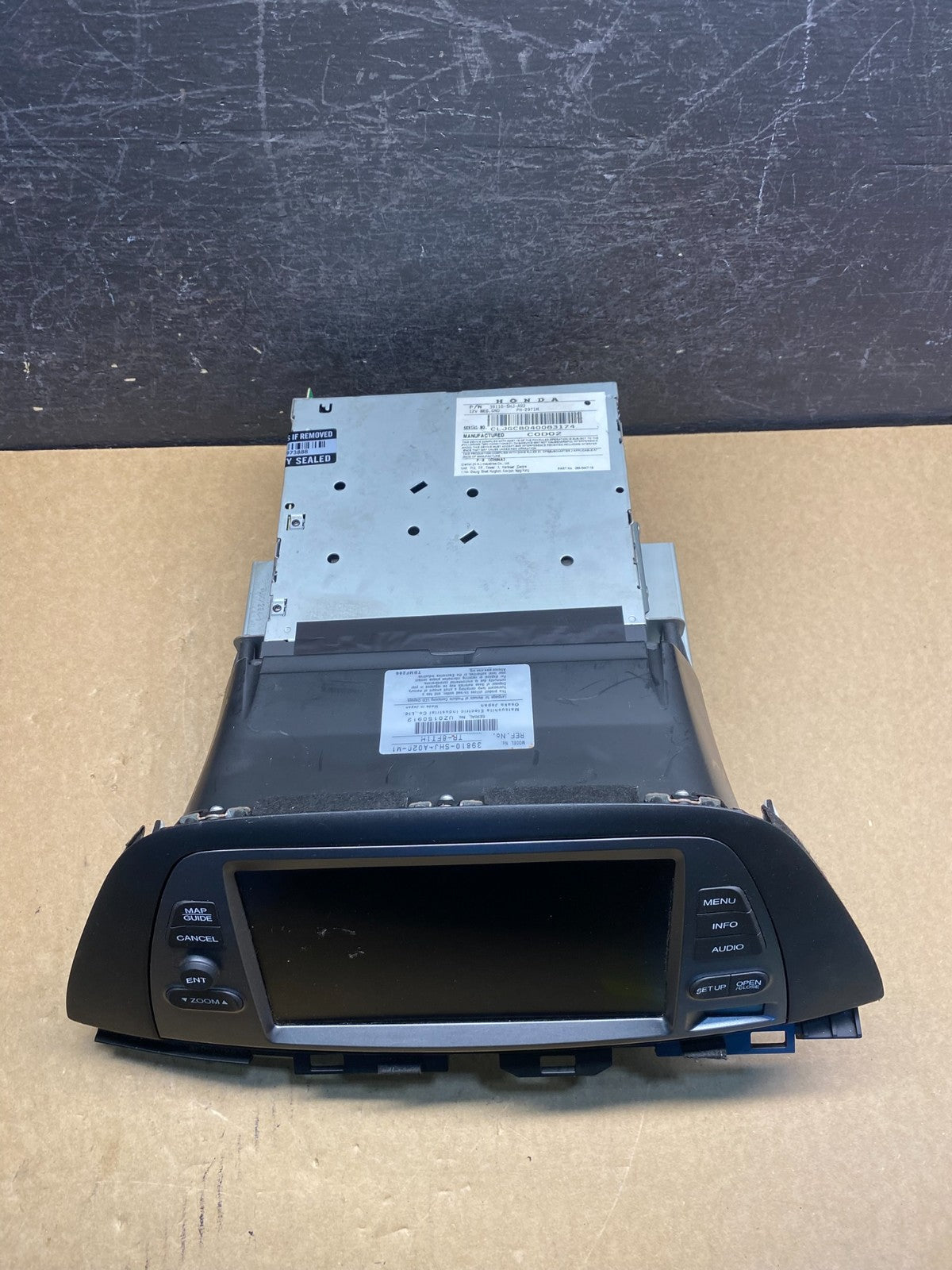 2005 to 2010 Honda Odyssey Navigation GPS Screen Display Radio AG6035 DG3