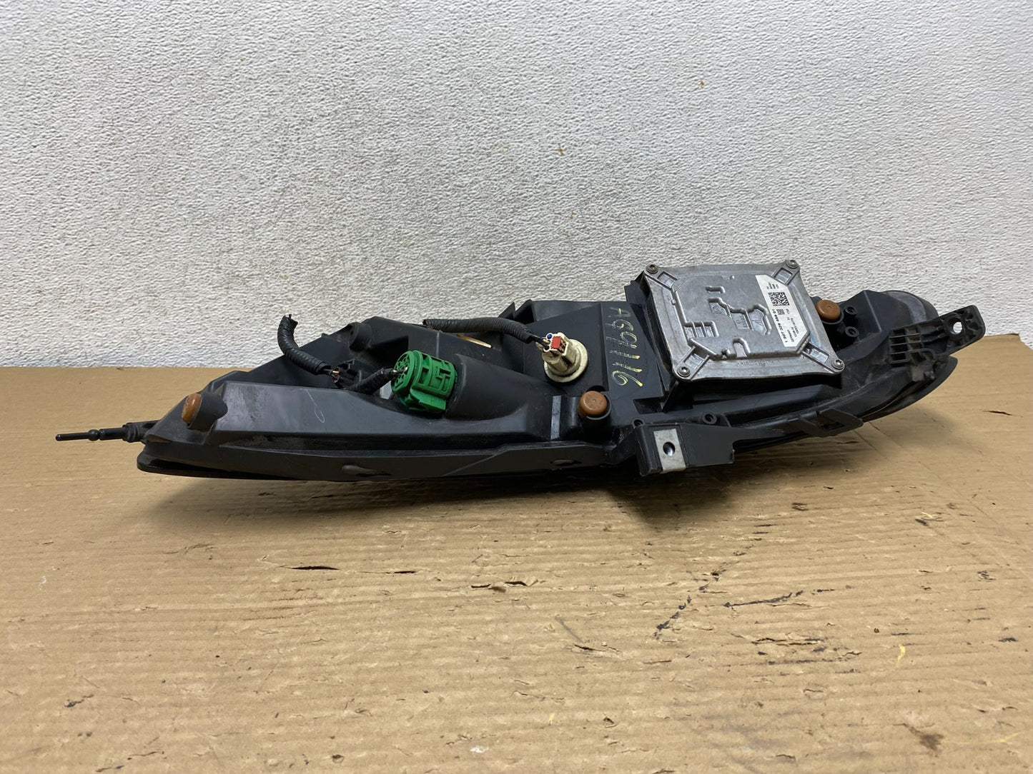 2014 - 2018 Jeep Cherokee Right Passenger RH Side LED Headlight AG9116 DW4