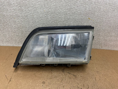 1994 - 1996 Mercedes C C220 W202 Front Left Driver LH Headlight OEM z7958 DG0