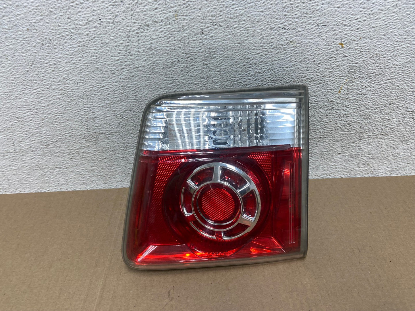 2007 to 2012 GMC Acadia Right Passenger Rh Hatch Tail Light Inner AE6913 LK0