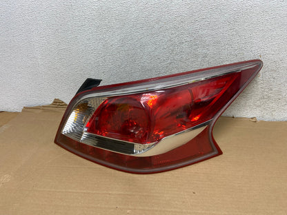 2013 2014 2015 Nissan Altima Right Passenger LED Side Tail Light AG9139 LK0