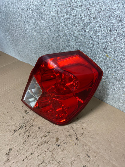 2004 to 2008 Suzuki Forenza Right Passenger RH Side  Tail Light Y0419 GD1