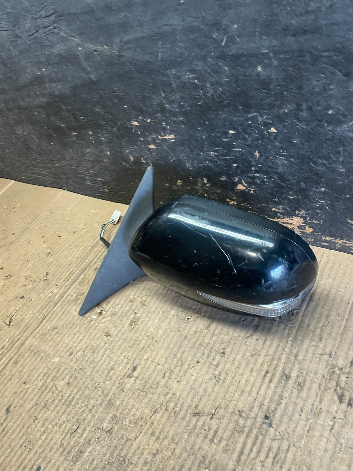 2008 - 2009 Subaru Legacy Outback Left Driver Door Mirror w/turn Signal s9896 DG1