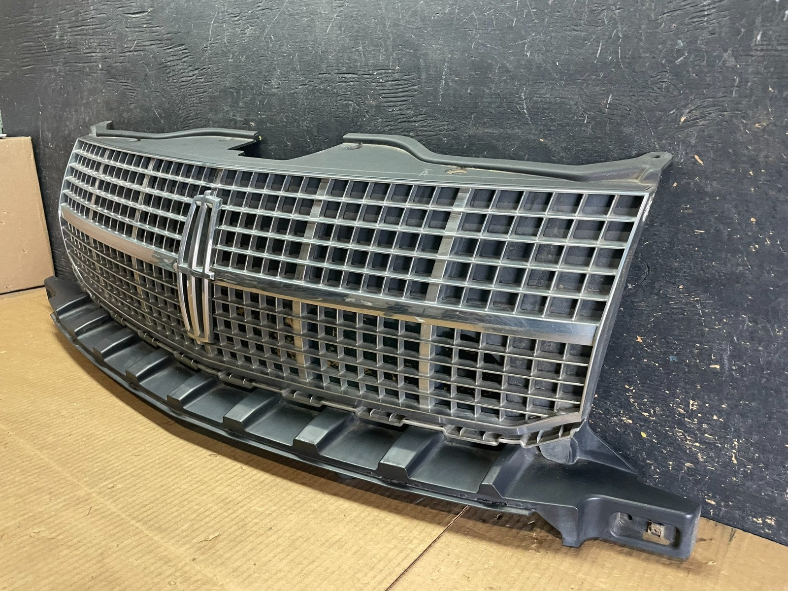 2007 to 2010 Lincoln Mkx Front Upper Grill Grille OEM AA9192 DG2