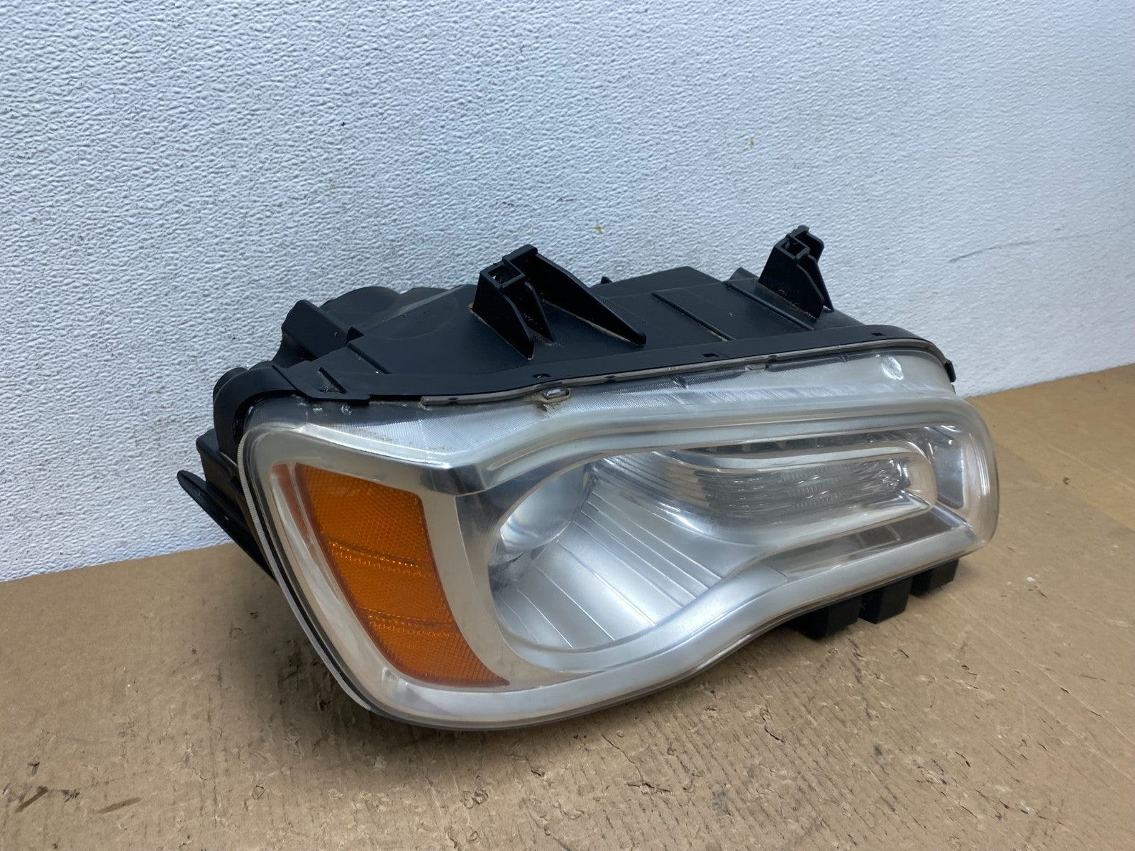 2011 to 2014 Chrysler 300 Right Passenger RH Halogen Headlight AD8831 DW2