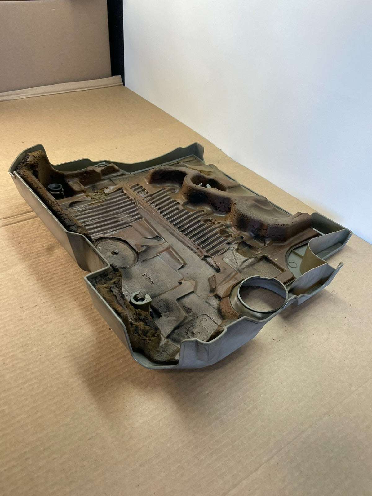 2008 to 2010 Toyota Highlander Top Engine Cover Lid AF5439 DW4