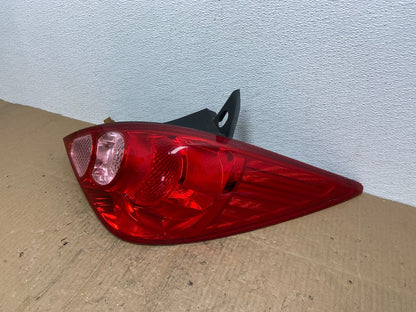 2007 - 2012 Nissan Versa Hatchback Right Passenger Side Tail Light AB8487 DW1