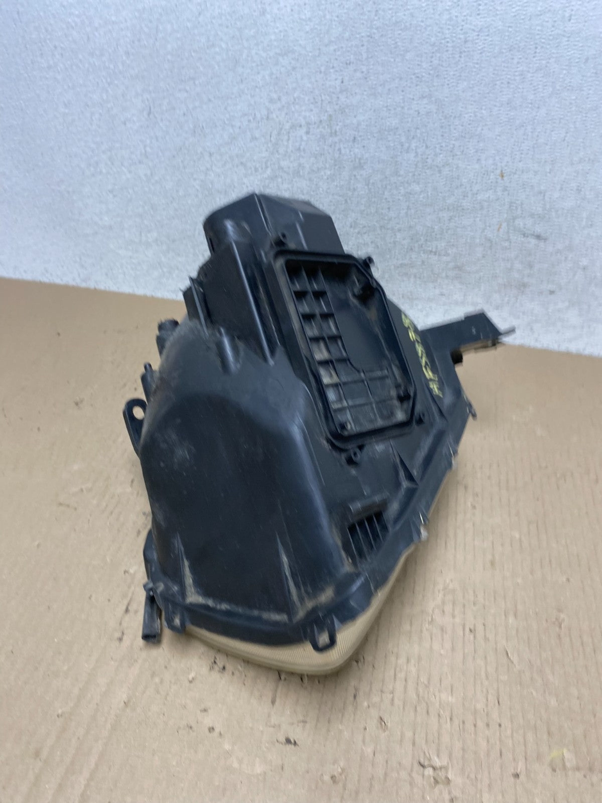 2004 2005 Toyota Rav4 Right Passenger RH Side Headlight Halogen AF5878 DW9