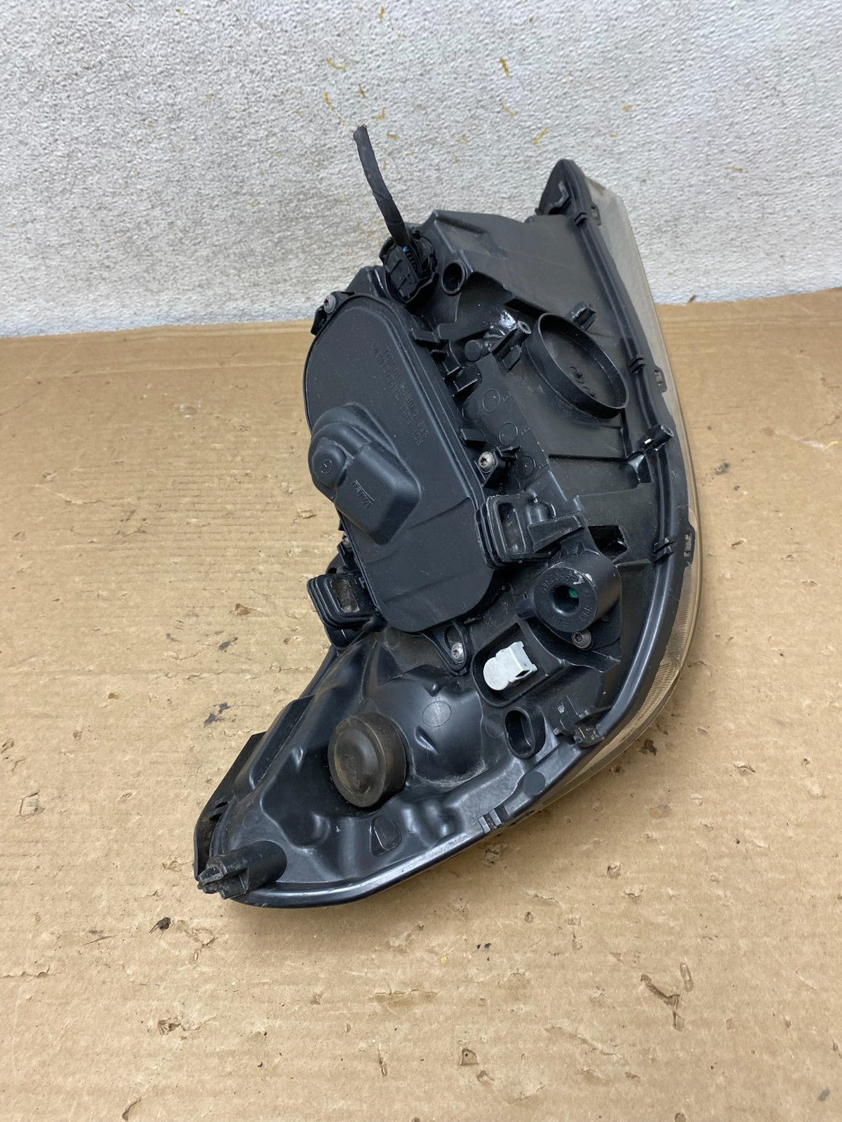 2011 to 2013 Volvo S60 Left Driver LH Side Halogen Headlight AH8943 DG7