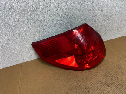 2006 to 2010 Toyota Sienna Left Driver LH Side Tail Light AE0390 LK2