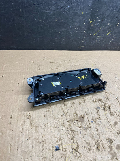 2009-2014 Nissan Murano AM FM Radio CD Control Panel T8516 DG4