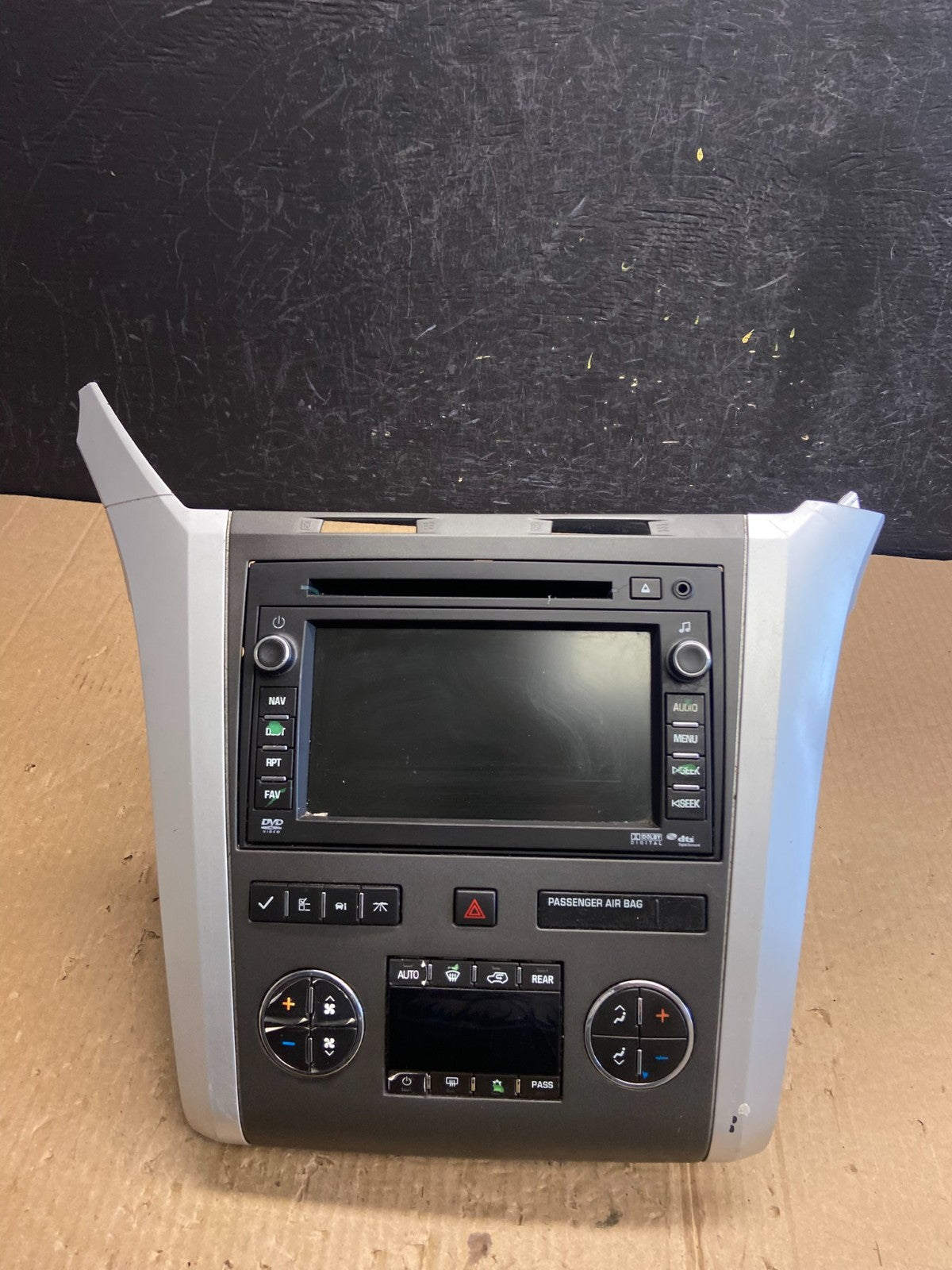 2008-2012 Chevrolet Traverse Climate Control Radio Screen Bezel Panel AE4065 DG0